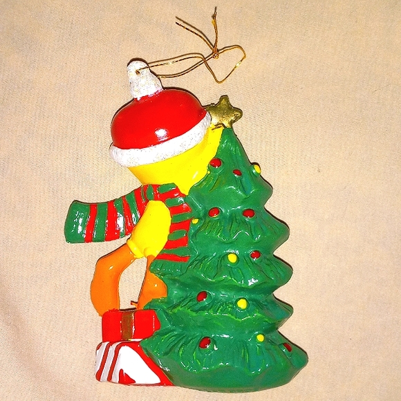 New Tweety Bird Christmas Ornament Warner Bros must see - Picture 2 of 4